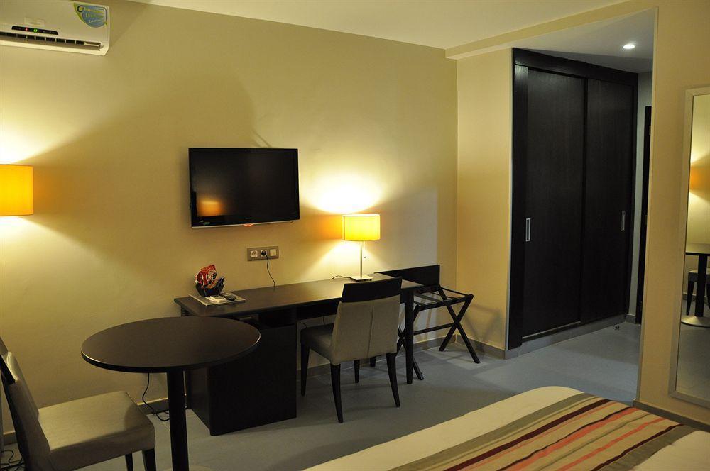 Hotel & Restaurant Farid Dakar Zewnętrze zdjęcie