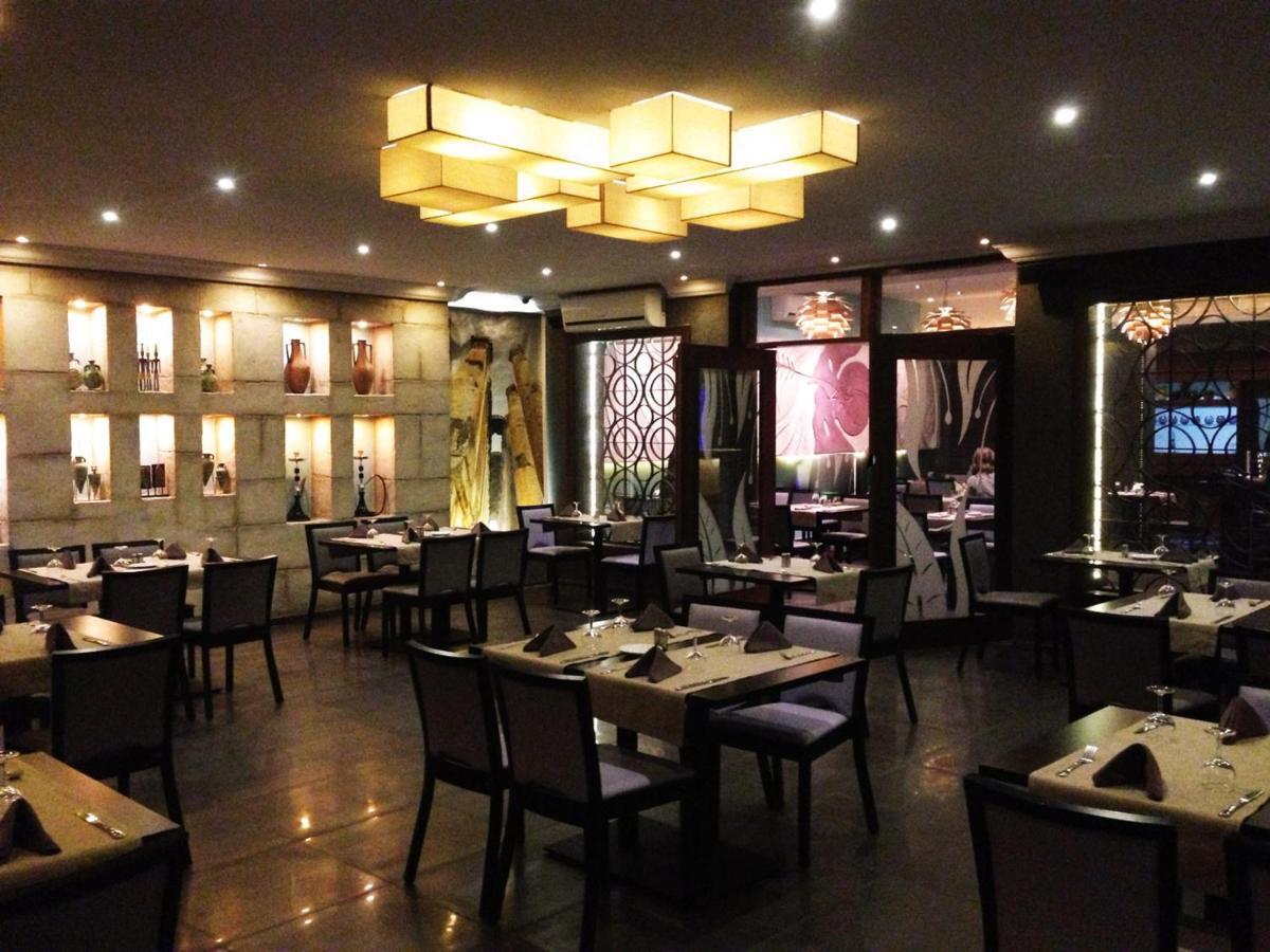 Hotel & Restaurant Farid Dakar Zewnętrze zdjęcie